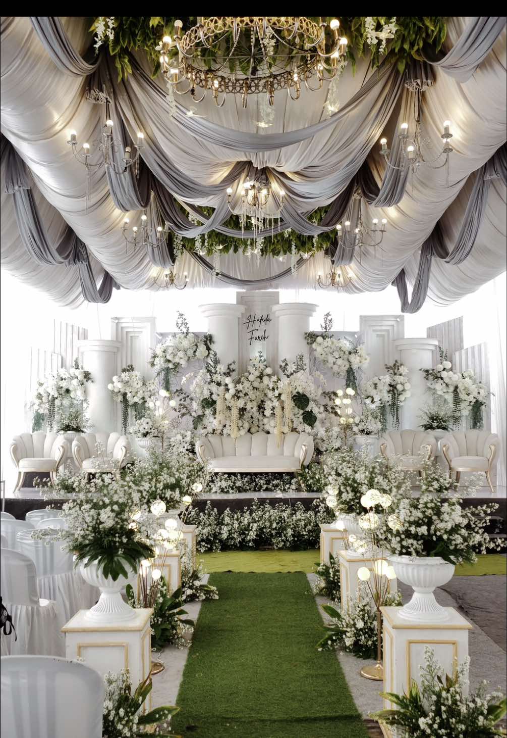 Kata siapa dekorasi putih kelihatan pucat, elegan gini kok, udah kyk d gedung aja 🥰 #wawdekorasi #dekorasikediri #dekorasipare #dekorasinganjuk #dekorasikasembon #dekorasijakarta #dekorasijombang #dekorasijawatimur #dekorasibatu #tendakediri #tendajombang #weddingkedir 