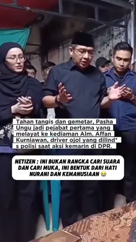 kmren dia doank yg ga ikut joget 
