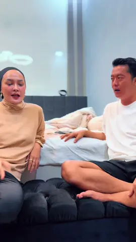 boleh kan kita komen karena kami yg rakyat indonesia yg ikut serta membiayai kemewahan dan isi perut mereka @Ryandaren #lewatberanda #videoviral #demodpr #bubarkandpr #lagitrending 