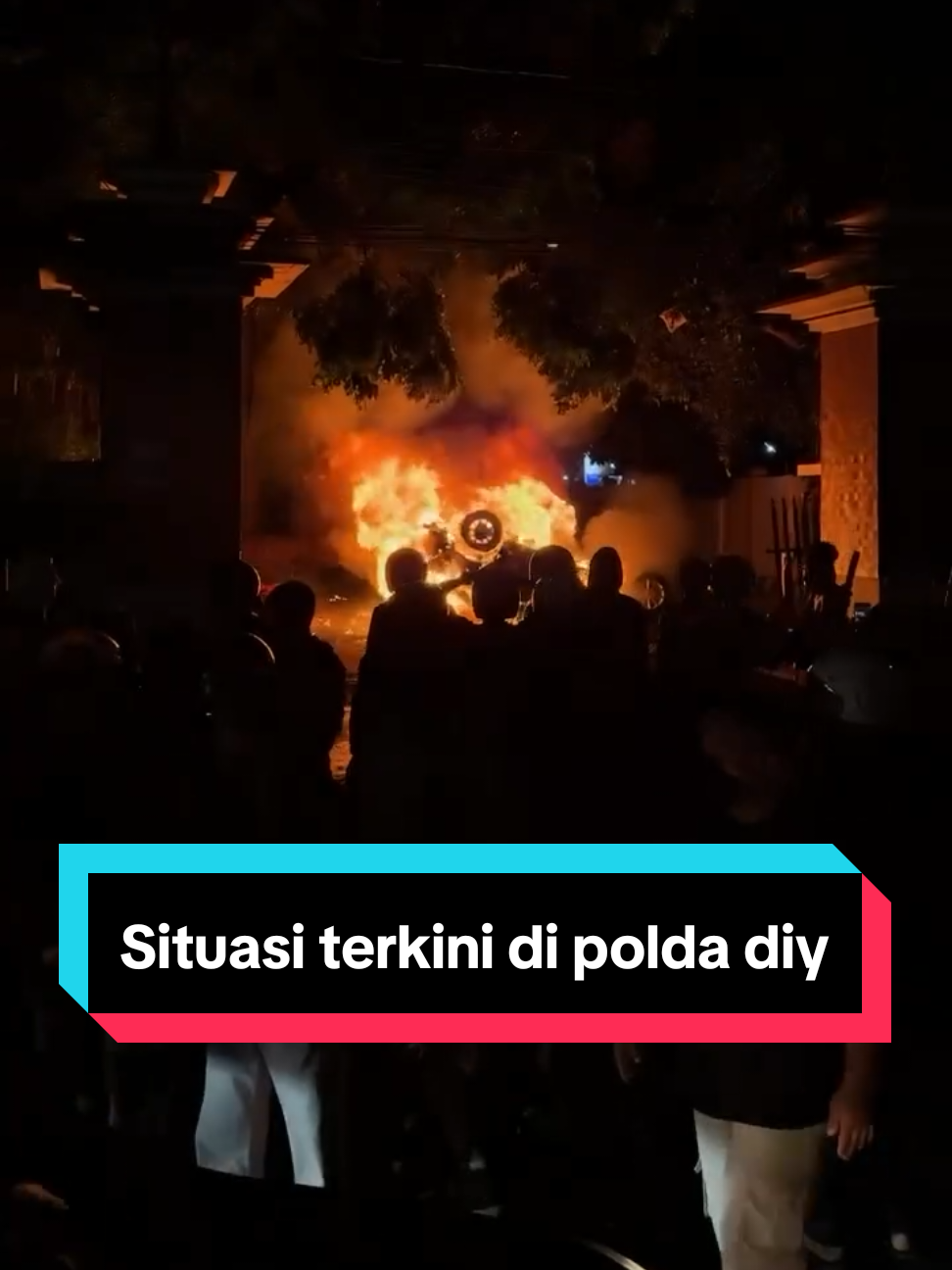 Situasi terkini di polda diy #info #news #demo #jogja #yogyakarta 