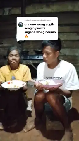 Membalas @doniistwn1 makan sama simbok gaes #tomblokkuning #fyp #viral #ngrayunpuncakgunung #ponorogo24jam 