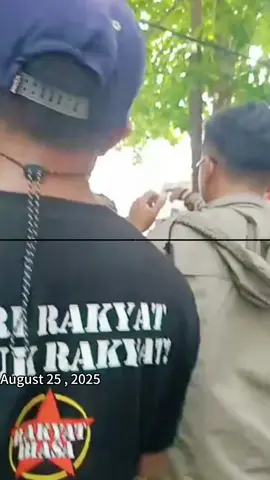 .A dispute over taxes led to this. What are your thoughts on how governments and citizens should communicate? #conversation #debate #politics #indonesia #government #civildiscourse
