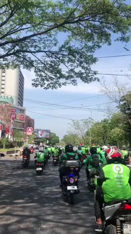 Ojol Makassar Bersatu Turun Ke Jalan #viral #foryou #fyp #ripojol #ojolberduka 