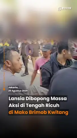 Situasi di sekitar Mako Brimob Polda Metro Jaya, Kwitang, Jakarta sore tadi #makobrimob #ojol #dpr 