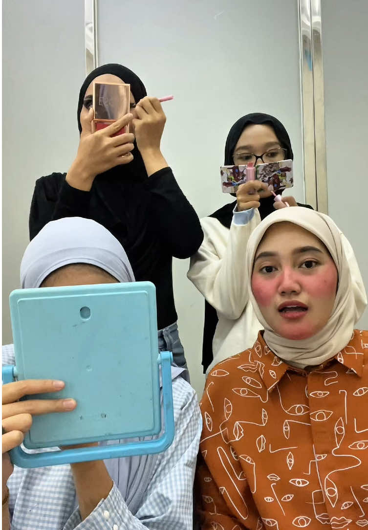 Kira2 makeup aku kurang apa ya guys??? @Bukansebelgram @uculele @hindun  #fyp #foryourpage 
