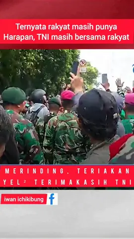 Ternyata TNI masih bersama rakyat saat demo ojol #tniindonesia🇮🇩  #ojol 