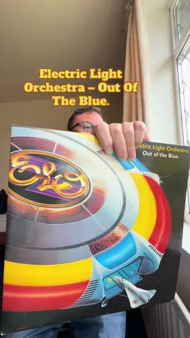 Another classic album on Richie’s vinyl’s. #elo #rock #review #70s #vinyl 