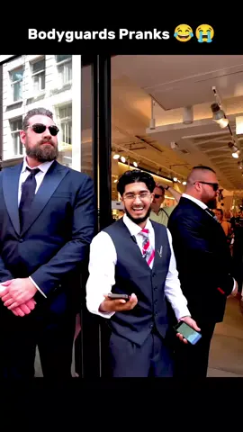 Amazing reactions 😭😂  #fyp #prank #funnyvideos #funny #humor 