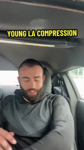 I recommend to size up if you don’t like the tightness around your stomach. #fyp #compression #youngla #gym #activewear 