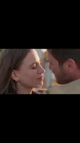 حبهم واشتياقهم لبعض 🥹🤍 #asdev #kivanctatlitug #serenaysarıkaya #aslansoykan #devinsoykan 