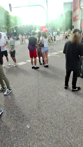 Unsere Azubis auf Festival-Mission 🫵😮💚 aber sind dafür ja auch perfekt ausgerüstet 🕶️