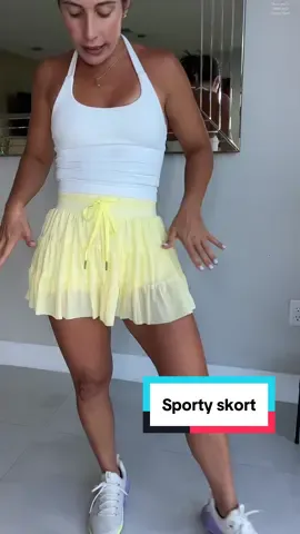 Esta es la falda mas bella que he tenido para hacer deporte😍 el diseño, la calidad y los colores son 100 puntos! Para referencia soy talla S✅ #skortoutfit #skortstyle #skort #tiktokshopcreatorpicks #tiktokshoplabordaysale 