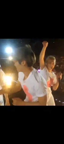 one of my favourite clips of jjong ever 🥹🥹🥹🥹#jonghyun #shinee #kpop #fyp #shawol 