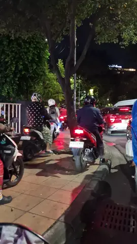 Macet total...#jalanjalan #macet #demo