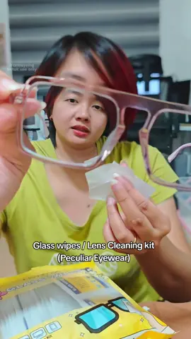Glass wipes or Lens Cleaning kit from Peculiar Eyewear lang pala ang solusyon para malinis ang lens ng eyeglass 👓✨💯 #eyeglasswipes #lenscleaningwipes 