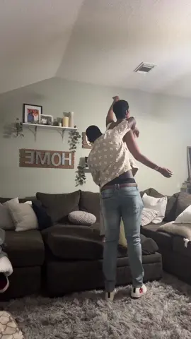 Yall he only gave me 3 tries and he messed up 😩😭 @Tyree #paperplanes #coupleschallenge #trending #fyp