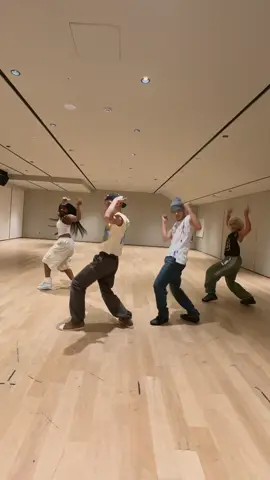 CORTIS for the ‘Anthem’ dance challenge  @CORTIS @Latrice @kirstendodgen @JamRepublicAgency  #Assi #Cortis #JamRepublic #JRanthem #WILD 