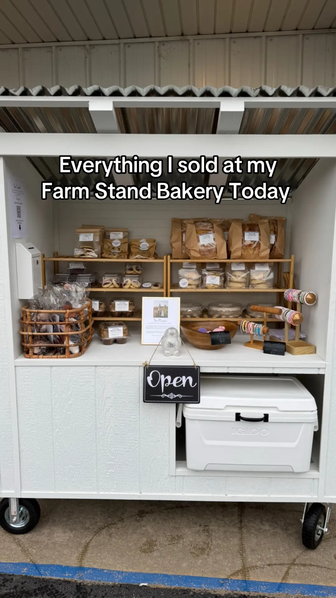 Menu: Artisan Sourdough Bread, Cinnamon Rolls, Sourdough Bagels, Raspberry Thumbprints, Cosmic Brownies, Sourdough Blueberry Muffins (@Catie | The Bachelor Farmstand), Oatmeal Cream Pies, Chocolate Chip Cookies 🍪 