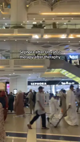 Fav kind of therapy🤍😂#fyyyyyyyyyyyyyyyy #saudiarabia🇸🇦 #sephora #fypシ゚viral #clocktower 