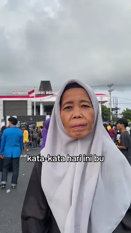 Ketika emak2 udah turun berarti apa teman2..? #fyp #fypシ #bengkulu #demo 