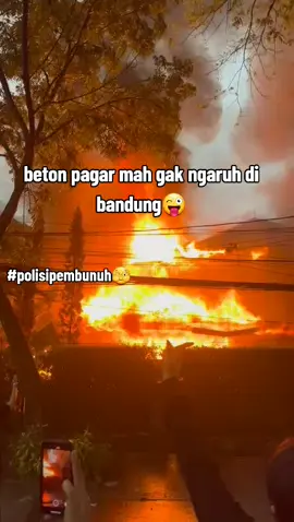 bandung lautan api🤐#mpr #dpr #tai #demo #polisi 