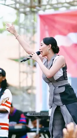 kari manis kurang manis tambahi guloooo…🤩🤩 #gerigis #difarinaindra #difarina #newmonata #monata 