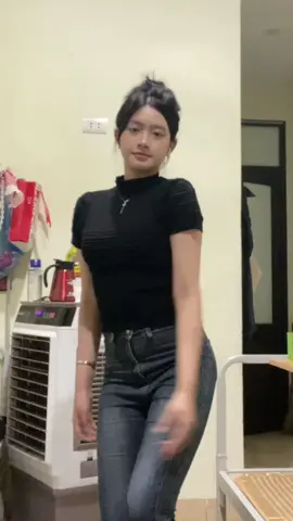 Xin lũi vì dáng ko đẹp 
