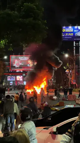 Surabaya malam ini📍 #demo #aksidemo #surabaya 