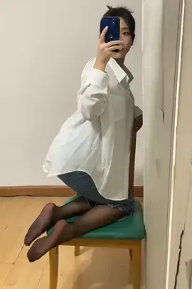 情人節怎麼能少了大長腿 和黑絲呢😍😘