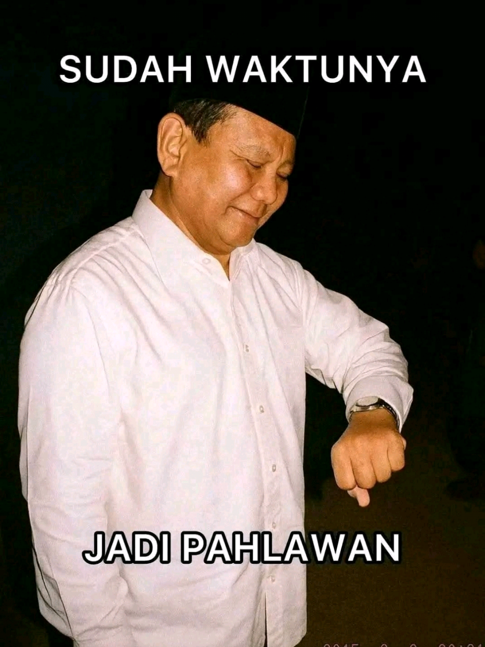 STOP BABYING UR PRESIDENT! DIA TUH KETUM GERINDRA, PARTAI YANG IKUT NGISI DPR. DENGAN KATA LAIN, SECARA LANGSUNG DIA ADALAH EKSEKUTIF DAN SECARA TIDAK LANGSUNG DIA ADALAH BAGIAN DARI LEGISLATIF, DIA PUNYA PERPANJANGAN TANGAN DI DPR LEWAT ANGGOTANYA. #gerindra #dprri #prabowo #indonesianprotests #lawan 