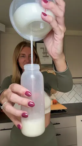 a little pump and pour teaser for you with the S12 Pro 🤪🌚👀  An unboxing is coming tomorrow so keep your eyes peeled…. Let’s just say I am IMPRESSED!! 🤩😍@Momcozy Official @momcozy #momcozyrealsupport #tiktokmademebuyit #pumpandpour #pumpingmom #backtoit 