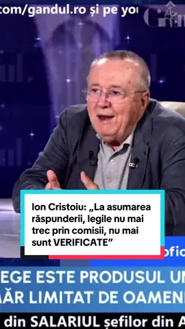 În cadrul unei ediții transmise live de Gândul a emisiunii „Marius Tucă Show”, Ion Cristoiu, jurnalist și scriitor român, a vorbit despre ce înseamnă asumarea unui pachet legislativ. Urmăriți aici, integral, emisiunea lui Marius Tucă. Ion Cristoiu: „O lege trece prin diverse comisii de specialitate. ” Invitat la Marius Tucă Show, Ion Cristoiu a vorbit despre asumarea pachetelor legislative. Acesta a explicat care este procesul facerii unei legi. Dacă o lege este făcută de o singură persoană sau de un grup restrâns, acea lege creează probleme. Când ajunge în realitate, legea respectivă nu are aplicabilitate generală, spune jurnalistul. Căci un grup restrâns de oameni nu pot avea în vedere întregul cadru de aplicare a legii. Din acest motiv, spune Cristoiu, s-au înființat parlamentele. O lege când trece prin Parlament vine la pachet cu o analiză detaliată din partea unor comisii. #mariustucashow #cristoiu #lege #news #gandul