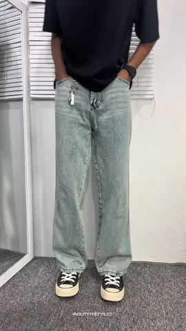 Nih yang kemaren habisan sudah restok gak banyak #outfitideas #jeans #jiniso #jinisojeans #jinisoemangkeren #jeanshighwaist 