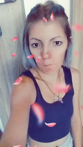 Tato písnička je hit u dětí, tak jsem tento trend musela taky zkusit. #music #zpev #hudba #deti #trend 