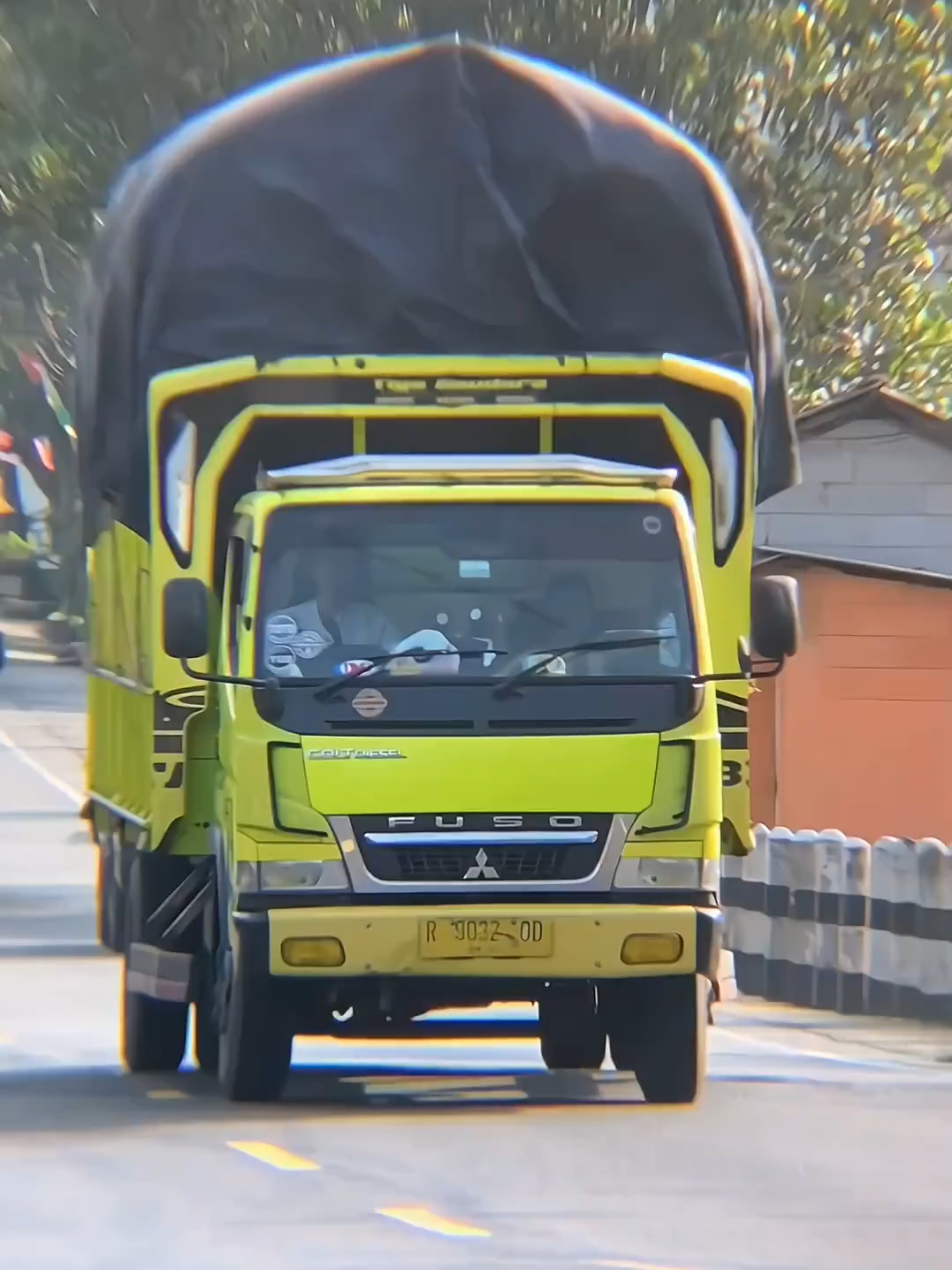 yang kaya dicadangin yang tulus dimainin🤪🤘 #trendingtiktok #canter #cantermaniaindonesia #truckmaniaindonesia 