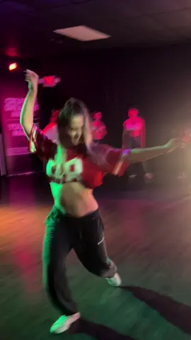 Can youuuu feel it 💃  #dancer #miami #ftlauderdale #reggaeton #fyp #isacruz 