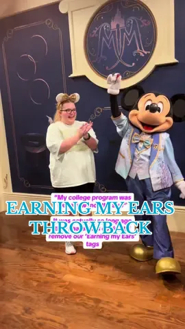 A core memory for me ❤️ I’m so disappointed they stopped allowing this but it can still be a special experience! #disneycollegeprogram #dcp #jessicanookx #training #disneygirl 