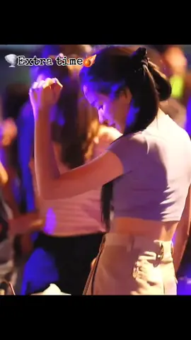 เหนื่อยก็พัก..มีรักแล้วปวดใจ😍😘#เต้น #แดนเซอร์จําเป็น #สาวไทย #แดนเซอร์จําเป็น #aek_219🎲 