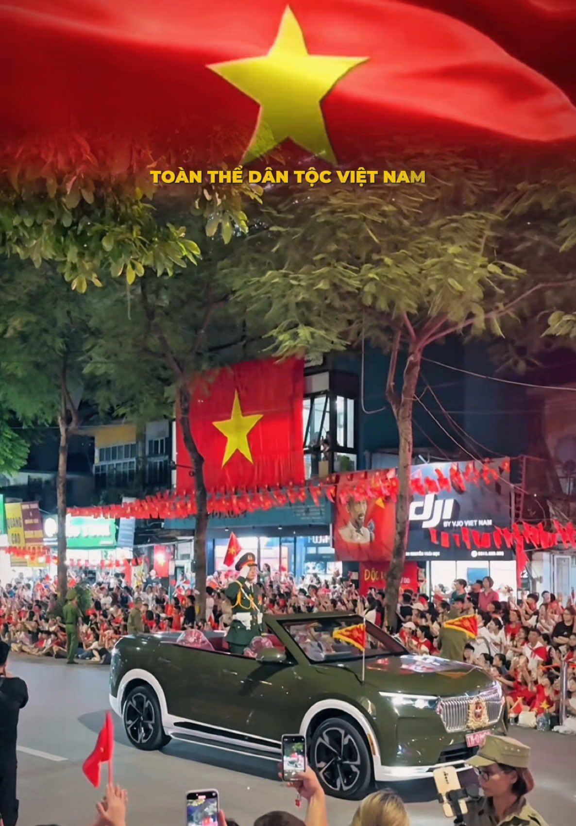 🇻🇳 Những ngày Thủ đô rực rỡ trong sắc đỏ sao vàng Không khí tưng bừng, tự hào cùng đoàn Diễu binh - Diễu hành chào mừng Quốc khánh 2/9. Một Hà Nội ngập tràn cờ hoa, hòa chung nhịp bước lịch sử của dân tộc, nhắc nhớ niềm tự hào và tinh thần yêu nước trong tim mỗi người✨❤️#CapCut 