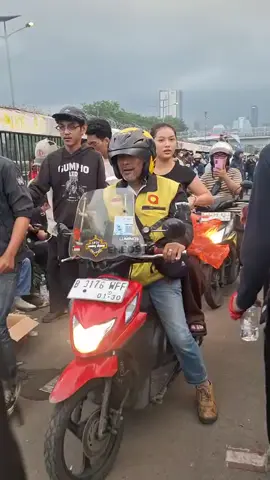 Terima Kasih buat yang sudah berdonasi bagi para pendemo🙏 #donasimakanan #donasidemo #rakyatindonesia #aksidemo #indonesia🇮🇩 