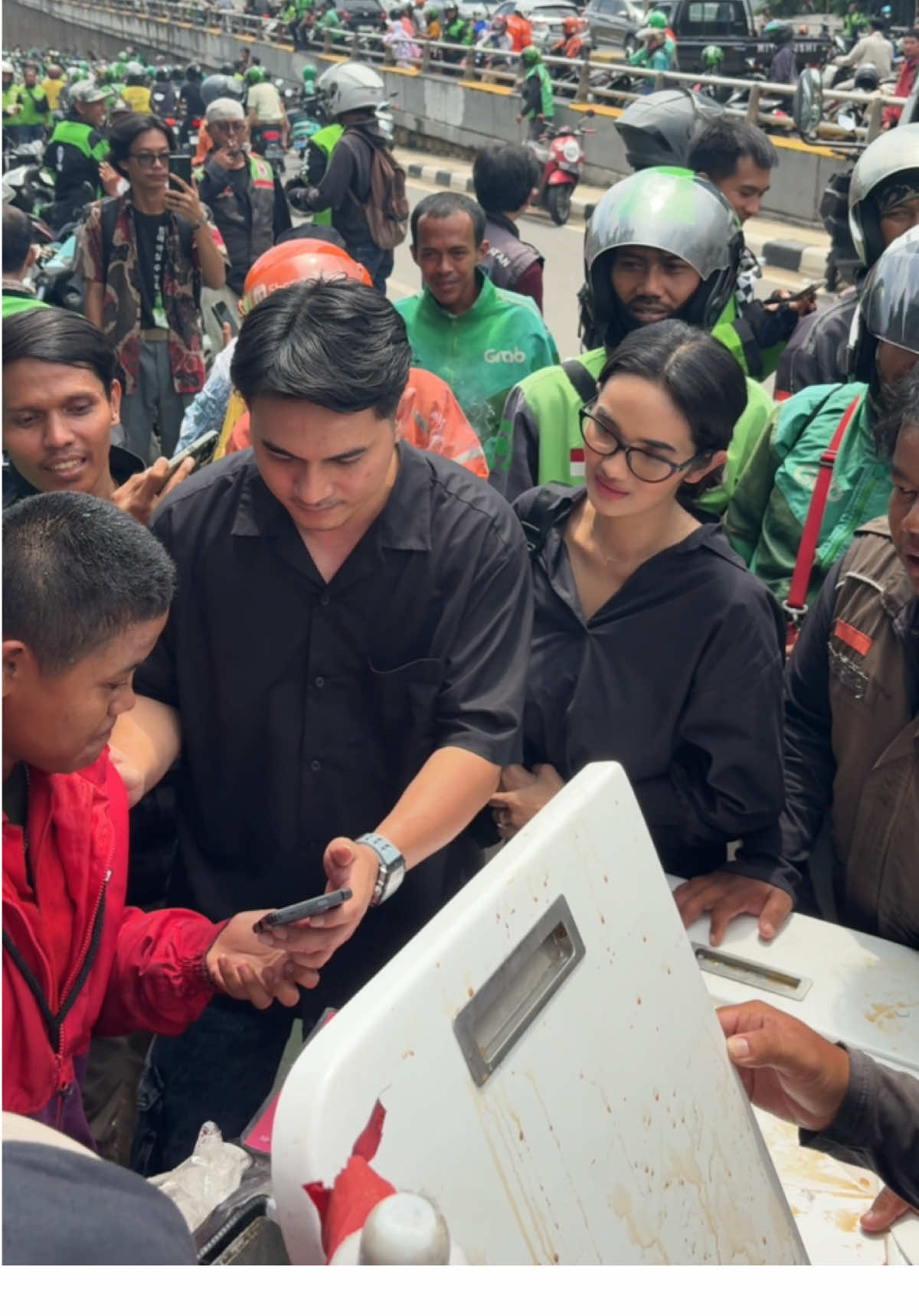 Respect #ichalmuhammad #fabymarcelia #demo #ojol #fyp 