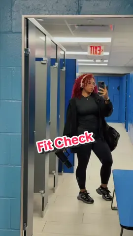 That morning voice is crazy !!  #gymshark #gymsharkwomen #OOTD #gymfit #gymoutfit 