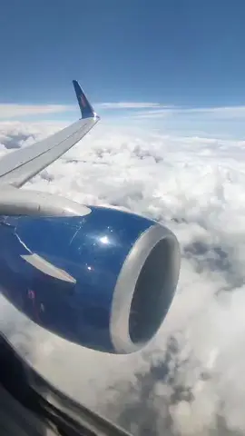 #volando#lapaz_Bolivia🇧🇴🇧🇴#avionboa✈️🛫🛬🌆 