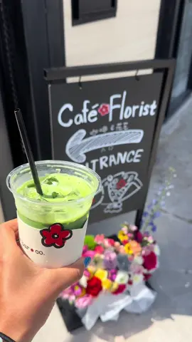 📍 florist bar and co recently opened in flushing! they are a bar, florist and cafe all in one💖  their interior is super lux, pretty and clean. seats are leather and the space is huge. I liked their bar area which had a lot of greenery on shelves. the florist area had lots of flowers and bouquets - I think u can ask them to arrange a set for u! While the outside had a couple of healthy plants up for sale. 🌼  The cafe area had several lattes, coffees and specialty drinks. I got the strawberry matcha latte which was not too sweet. 🍵 service was rly fast and I will definitely be coming back to try more of their items 🙏🙏🙏 @florist_barco #flushing #queens #cafe #flushingfood #matcha 