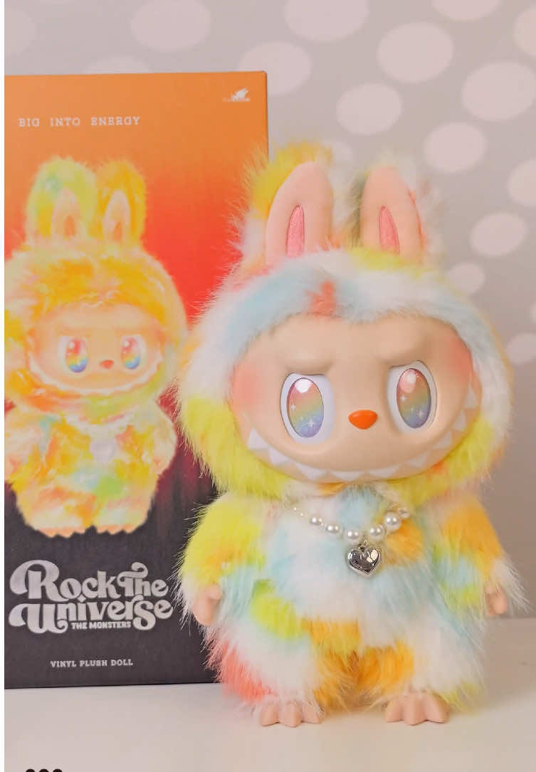 🔥 Mới về thôi mà đã thành idol trong lòng mọi người rồi! THE MONSTERS Big Into Energy – Vinyl Plush Doll chính là “trạm năng lượng” bạn cần #themonsters #bigintoenergy #vinylplush #popmart #idolplush 