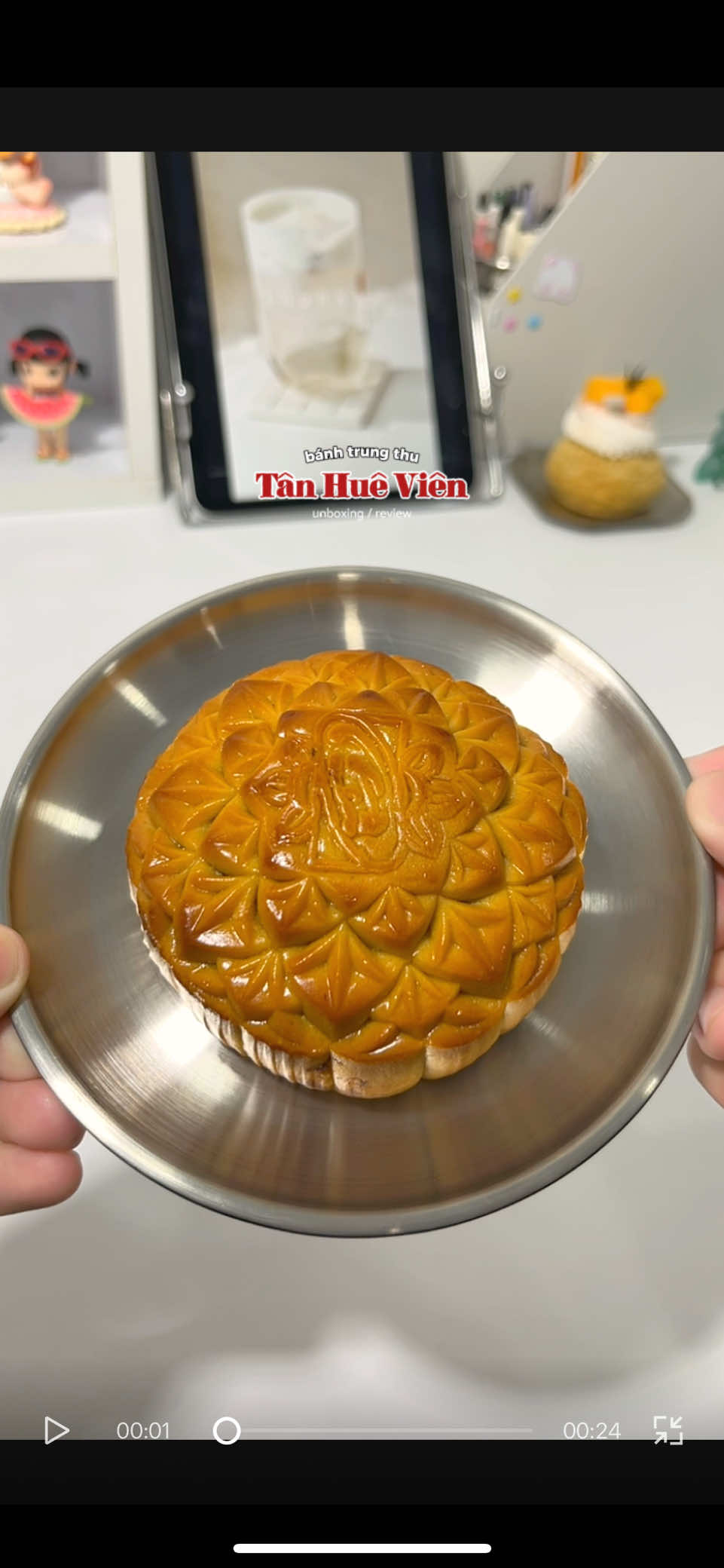 bánh trung thu 🥮 TÂN HUÊ VIÊN ăn ngon lắm lun , phù hợp làm quà cho bạn bè , người thân nha👍🏻🤤#banhtrungthuthapcam #tanhuevien #review #ancungtiktok #trungthu2025 