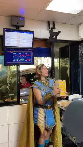 Nasa drivethru na si sanggre liraaa HAHAHH  #encantadia #sanggre 