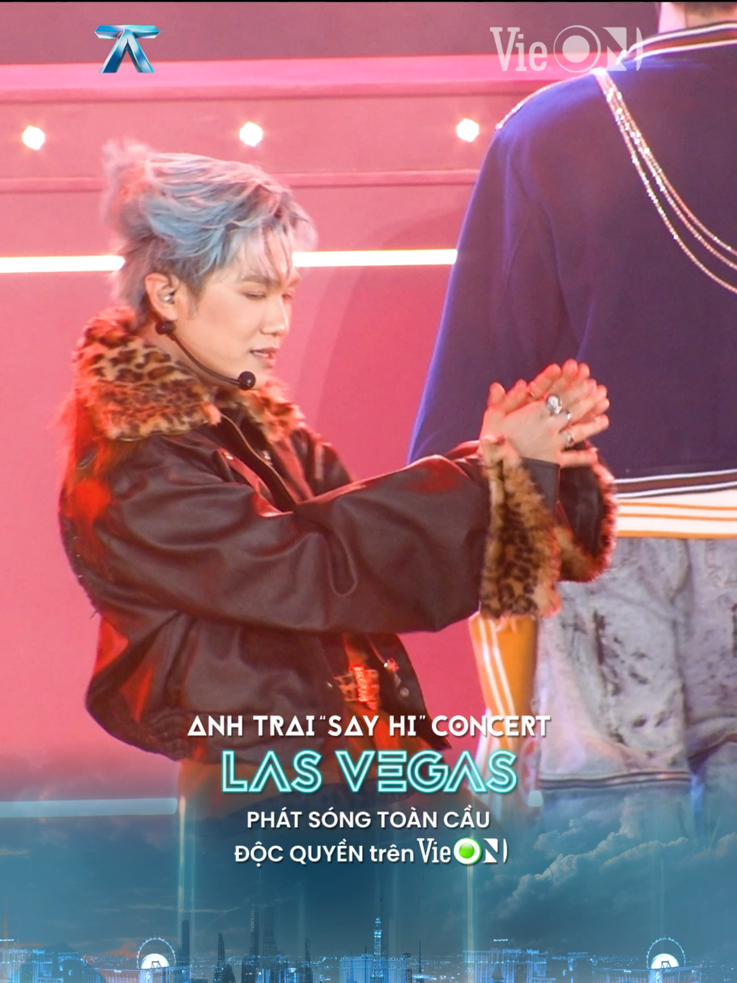 CAPTAIN BOY bay tới đây nè!!!! Đẹp trai cỡ này thì các Cừu phải làm sao đây??? #VieON #AnhTraiSayHi #AnhTraiSayHiLasVegas #VieONSayHiLasVegas #AnhTraiSayHiConcert #giaitrimoingay #tiktokgiaitri #tvshowhay #DatVietVAC