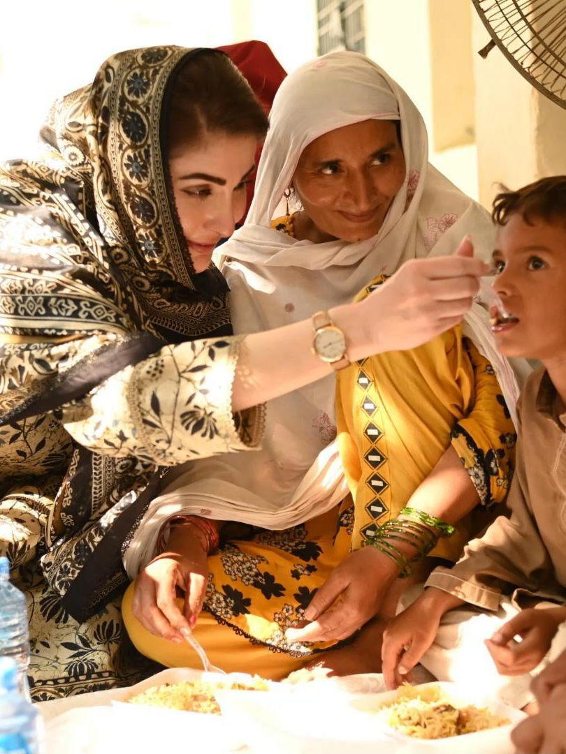 وزیراعلی پنجاب مریم نواز کا وزیرآباد  سوہدرہ آمد۔ ریلیف کیمپ کا دورہ #maryamnawaz #maryamsarkar #foruyou #viralvideo #viral #unfrezzmyaccount #fyp #sialkot #gujranwala #narowal #kartarpur #flood #floodareas