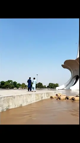 Lahore Minar e Pakistan  #onthisday #flood #sialkot #lahore #lahoreflood 